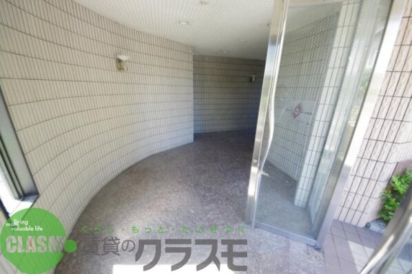 鴻池クレストの物件外観写真